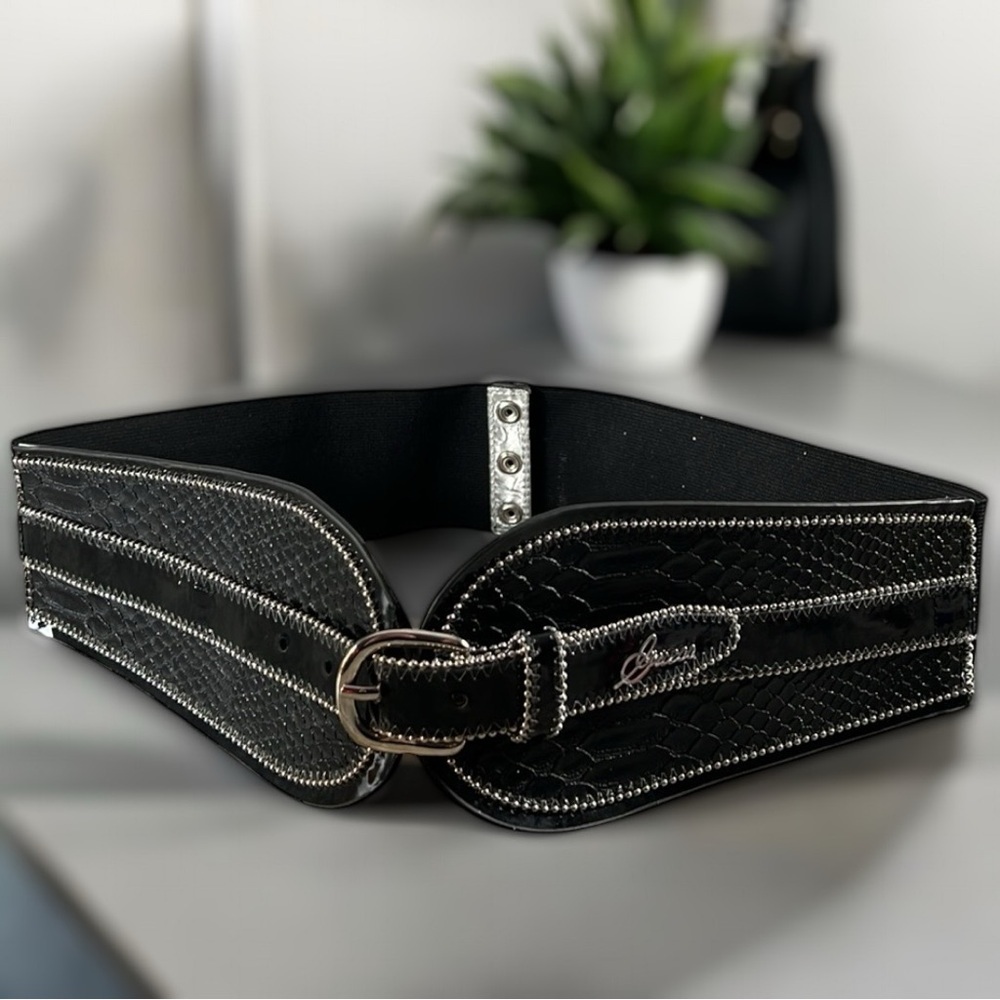 Guess Black and White Silver Accent Beaded Wide Stretch Vegan Croc Embossed Belt